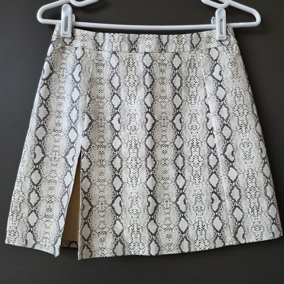 Princess Polly Dresses & Skirts - Princess Polly Samira Snake Print Faux Leather Mini Skirt‎ Party Clubwear Size 2